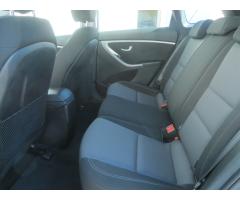 Hyundai i30 1.6 GDI 99kW - 15