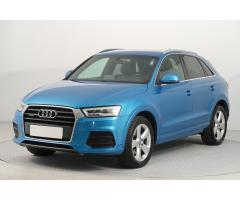 Audi Q3 S tronic DSG Zlevněno o 22 000 Kč