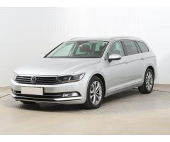 Volkswagen Passat 2.0 TDI 110kW - 3