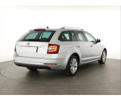 Škoda Octavia 1.6 TDI 85kW - 7