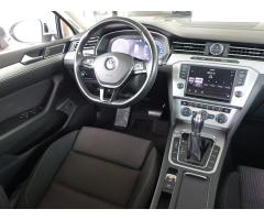 Volkswagen Passat 2.0 TDI 110kW - 9