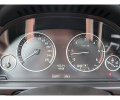 BMW Řada 5 530d xDrive 190kW - 17