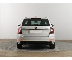 Škoda Octavia 2.0 TDI 110kW - 6