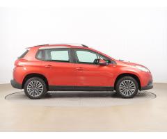 Peugeot 2008 1.2 PureTech 60kW - 8