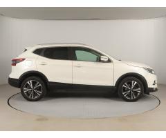 Nissan Qashqai 1.3 DIG-T 117kW - 8