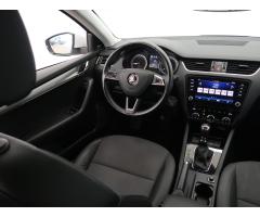 Škoda Octavia 2.0 TDI 110kW - 9