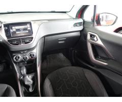 Peugeot 2008 1.2 PureTech 60kW - 11