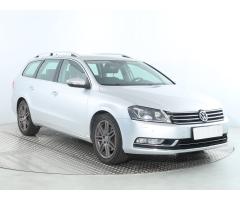 Volkswagen Golf Variant R-Line mHEV DSG Zlevněno o 16 000 Kč