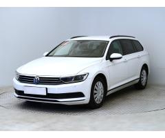 VW Passat 2,0Tdi DSG 140kW Elegance Variant 1 MAJ ČR