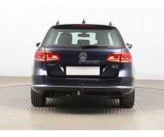 Volkswagen Passat 2.0 TDI 103kW - 6