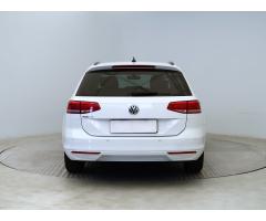 Volkswagen Passat 1.6 TDI 88kW - 6