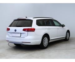 Volkswagen Passat 1.6 TDI 88kW - 7