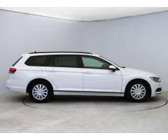 Volkswagen Passat 1.6 TDI 88kW - 8