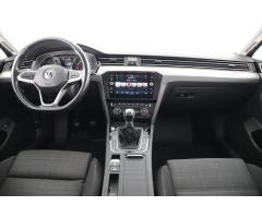 Volkswagen Passat 2.0 TDI 110kW - 9