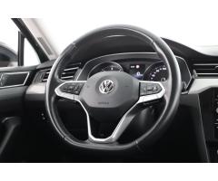 Volkswagen Passat 2.0 TDI 110kW - 14