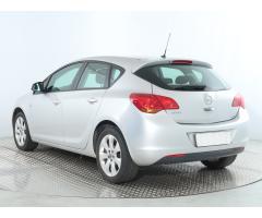 Opel Astra 1.4 16V 74kW - 5