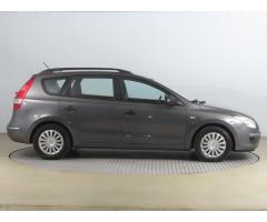 Hyundai i30 1.6 CRDi 85kW - 8