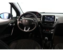 Peugeot 2008 1.2 PureTech 61kW - 9