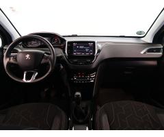 Peugeot 2008 1.2 PureTech 61kW - 10