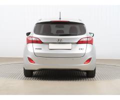 Hyundai i30 1.6 CRDi 81kW - 6