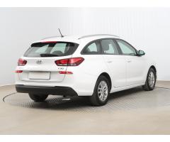 Hyundai i30 1.6 CRDi 85kW - 7