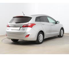 Hyundai i30 1.6 CRDi 81kW - 7