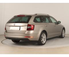 Škoda Octavia 1.6 TDI 85kW - 7