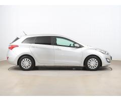 Hyundai i30 1.6 CRDi 81kW - 8