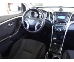 Hyundai i30 1.6 CRDi 81kW - 9