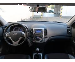 Hyundai i30 1.4 CVVT 80kW - 11