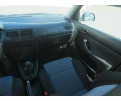 Volkswagen Golf 1.9 TDI   66kW - 11