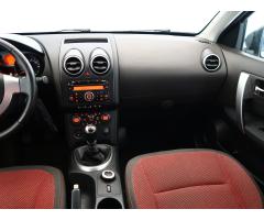 Nissan Qashqai 2.0 dCi 110kW - 11