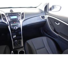 Hyundai i30 1.6 CRDi 81kW - 11