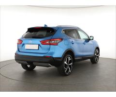 Nissan Qashqai 1.3 DIG-T 117kW - 7