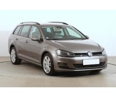 Volkswagen Golf Variant R-Line mHEV DSG Zlevněno o 16 000 Kč