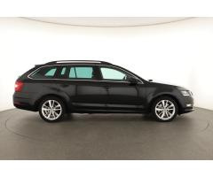 Škoda Octavia 1.8 TSI 132kW - 8