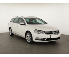 VW Passat 2,0Tdi DSG 140kW Elegance Variant 1 MAJ ČR