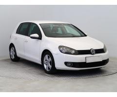 Volkswagen Golf Variant R-Line mHEV DSG Zlevněno o 16 000 Kč