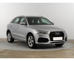 Audi Q3 S tronic DSG Zlevněno o 22 000 Kč