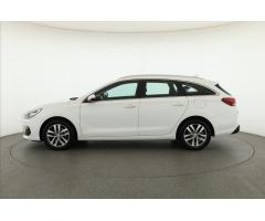 Hyundai i30 1.6 CRDi 85kW - 4