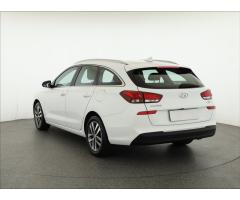 Hyundai i30 1.6 CRDi 85kW - 5