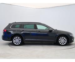 Volkswagen Passat 2.0 TDI 140kW - 7