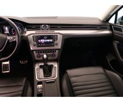 Volkswagen Passat 2.0 TDI 140kW - 11