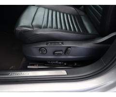 Volkswagen Passat 2.0 TDI 140kW - 25