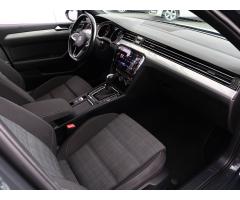 Volkswagen Passat 2.0 TDI 140kW - 30