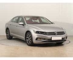 Volkswagen Passat 2.0 TDI 110kW - 1