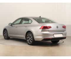 Volkswagen Passat 2.0 TDI 110kW - 5