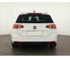 Volkswagen Passat 1.5 TSI 110kW - 6