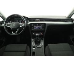 Volkswagen Passat 1.5 TSI 110kW - 9