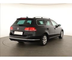 Volkswagen Passat 2.0 TDI 103kW - 7